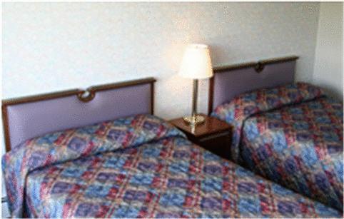 Wayne Inn Extérieur photo